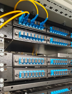 Предтерминация между залами Телехауса в Перми